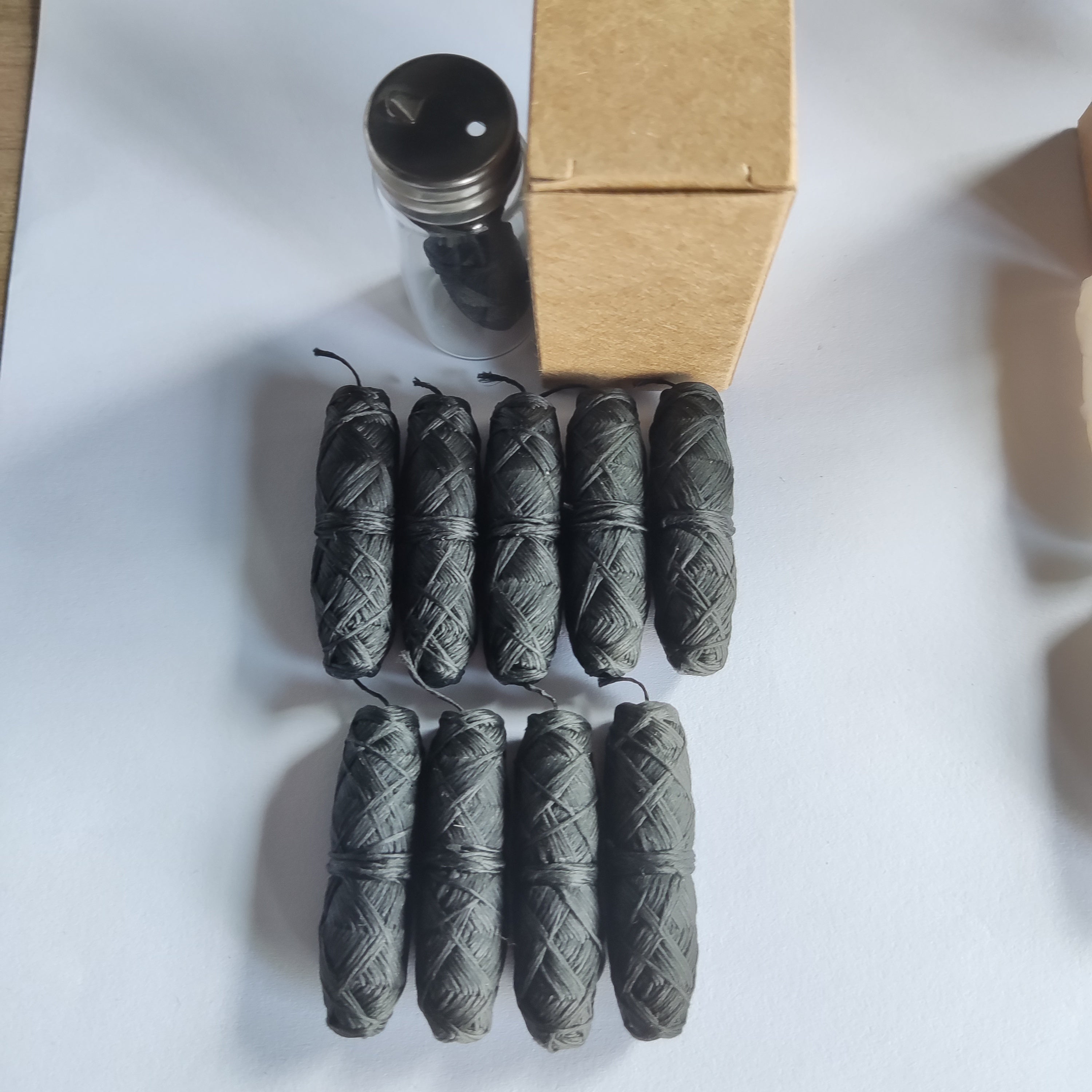 10PCS Ultra-clear Mint Corn Starch Floss Bamboo Charcoal Floss (with 1 Zero Waste Glass Bottle) 10PCS Corn Starch Floss Bamboo Charcoal Floss Replacement, Effectively Removes Plaque, Protects Teeth and Gums, Anti-tear, Thorou Chef's Market