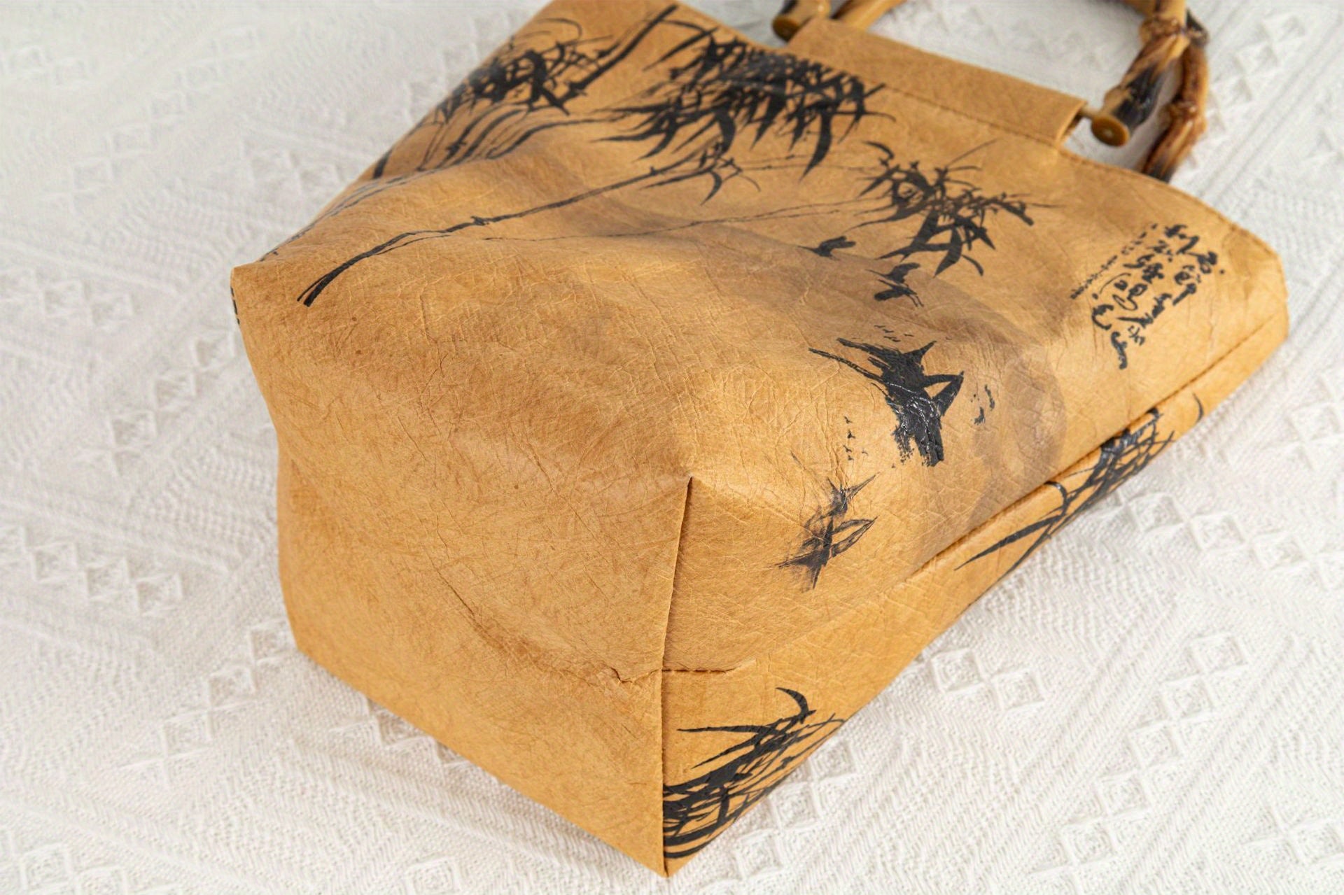 Elegant Bamboo-Handle Tote Bag: A Versatile and Stylish Accessory for Everyday Use Chef's Market