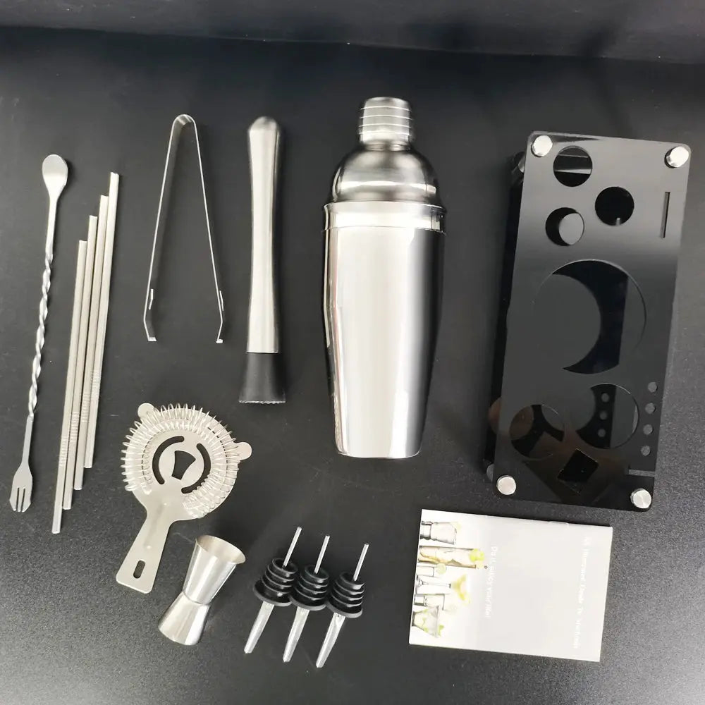 13 Piece 750ml 600ml Cocktail Shaker Set Stainless Steel Bar Tools with Black Stand, 750ml Shaker, Jigger, Spoon, Pourers colegio culinario de morelia
