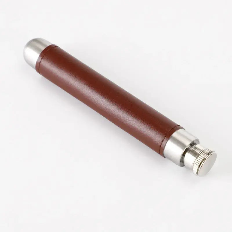 1Pc Portable Mini Hip Flask 1.5oz Whisky Vodka Stainless Steel Hip Personalized Pen Holder Shape Flagon Men's Gift colegio culinario de morelia