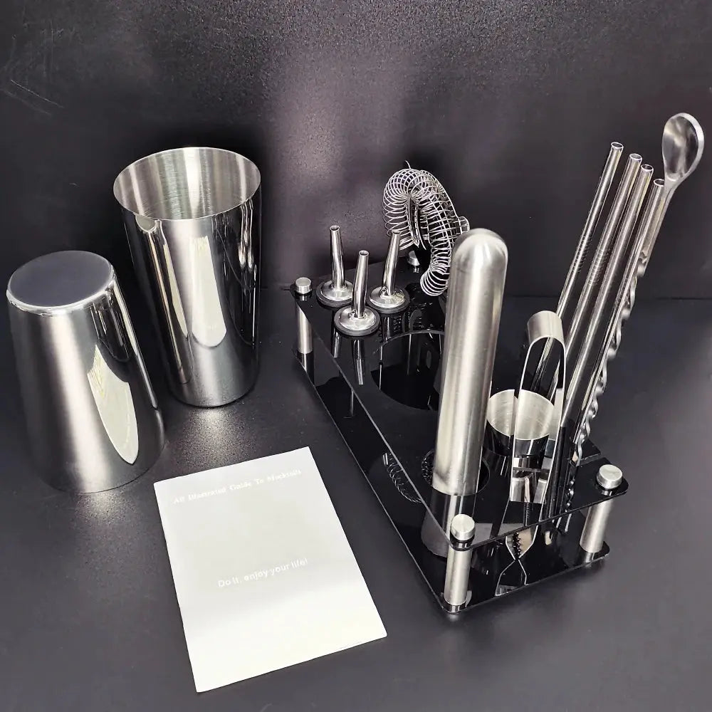 13 Piece 750ml 600ml Cocktail Shaker Set Stainless Steel Bar Tools with Black Stand, 750ml Shaker, Jigger, Spoon, Pourers colegio culinario de morelia