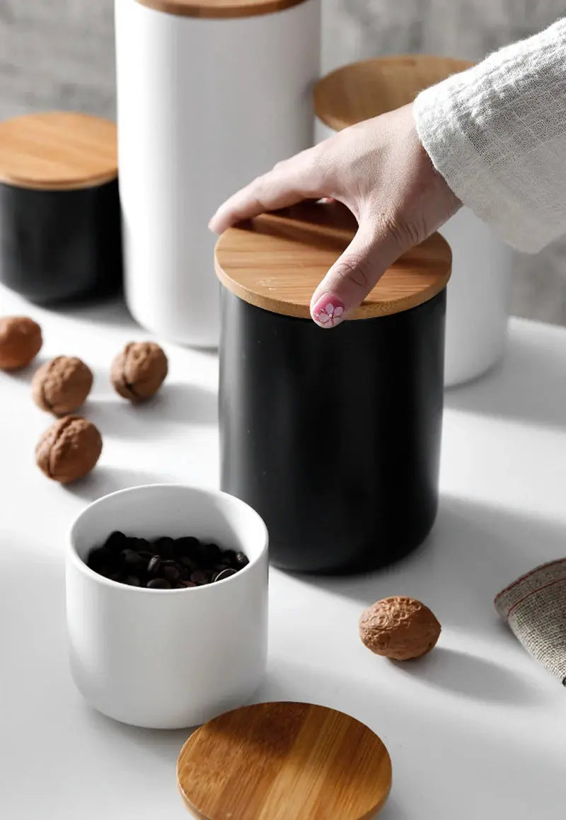 European Ceramic Storage Jar Canister Minimalist Style Kitchen Sealed Grain Dispenser Home Coffee Tea Sugar Container Organizer colegio culinario de morelia