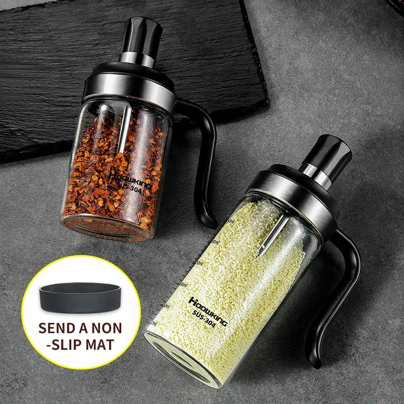 1pc Spice seasoning  bottle  kitchen supplies glass transparent sugar bottle with spoon seasoning bottle Salt and Pepper bottle colegio culinario de morelia