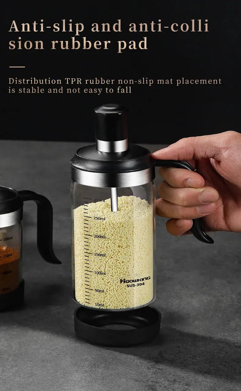 1pc Spice seasoning  bottle  kitchen supplies glass transparent sugar bottle with spoon seasoning bottle Salt and Pepper bottle colegio culinario de morelia